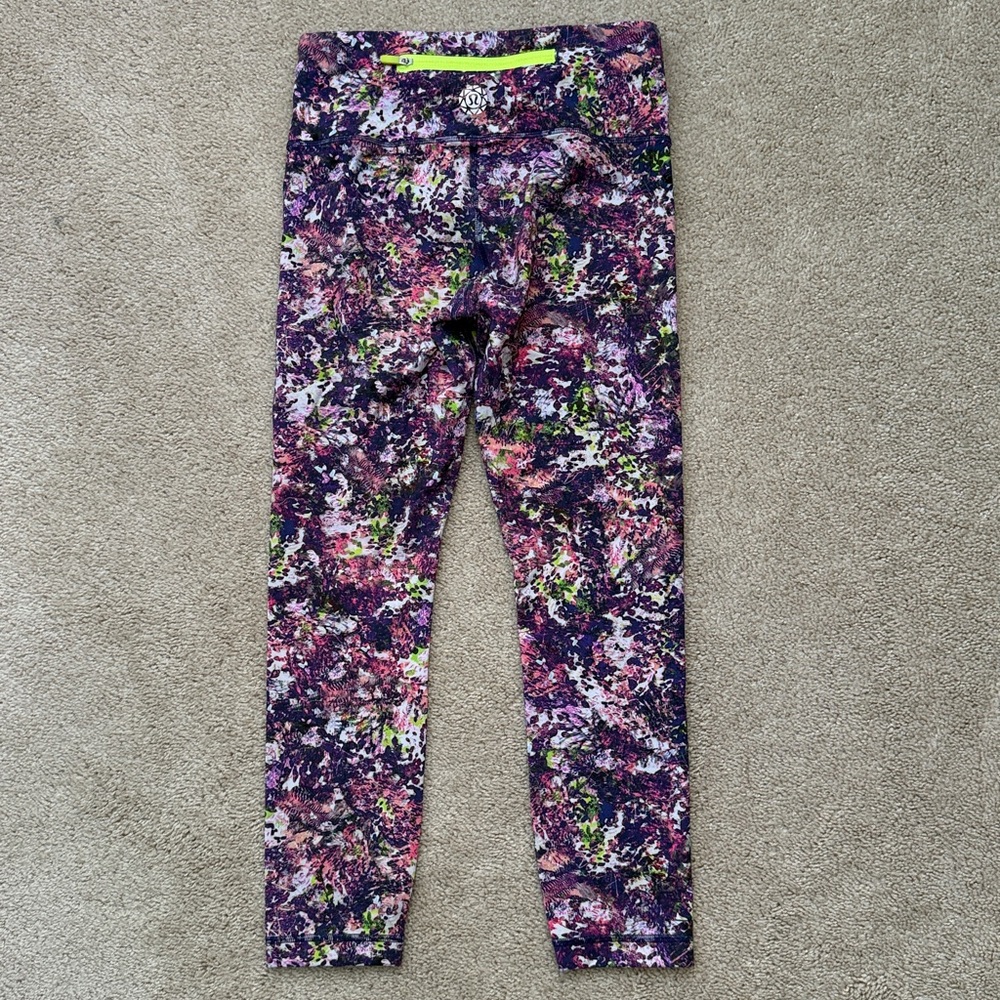 Lululemon Seawheeze Special edition Wunder Under, Size 4 - Picture 2 of 4